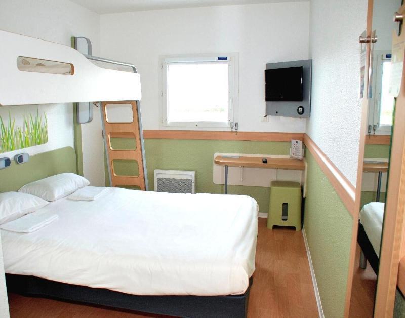 Ibis Budget Flers Grands Champs Exterior foto